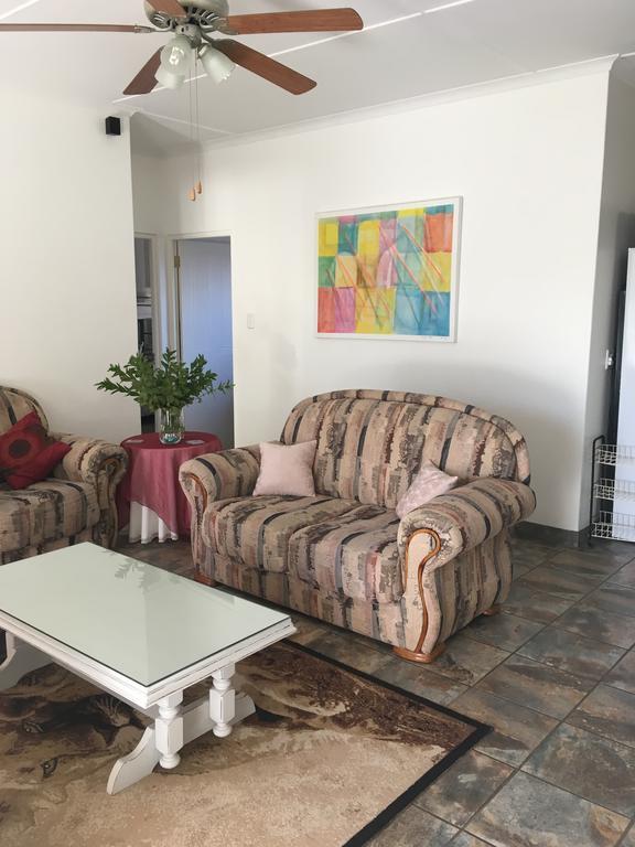 Van Biljon Cottage No Loadshedding أوتشورن المظهر الخارجي الصورة